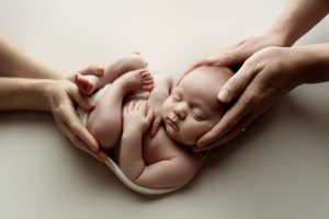 ہر بچے کی پیدائش پر ڈیڑھ کروڑ سے زائد دینے والا ملک